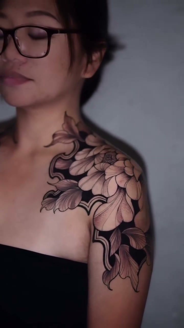 Dani G tattoo work at Beach Park Tattoo Kailua
